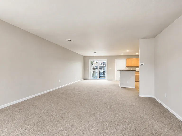 5775 Danube St — Photo 5