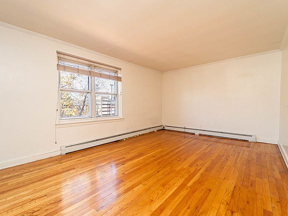 4th image of 20-17 23rd St #A2