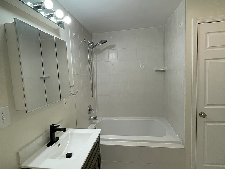 4818 River Creek Ter #1 — Photo 17