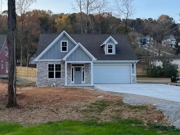 1175 Lullwater Rd, Chattanooga, TN 37415