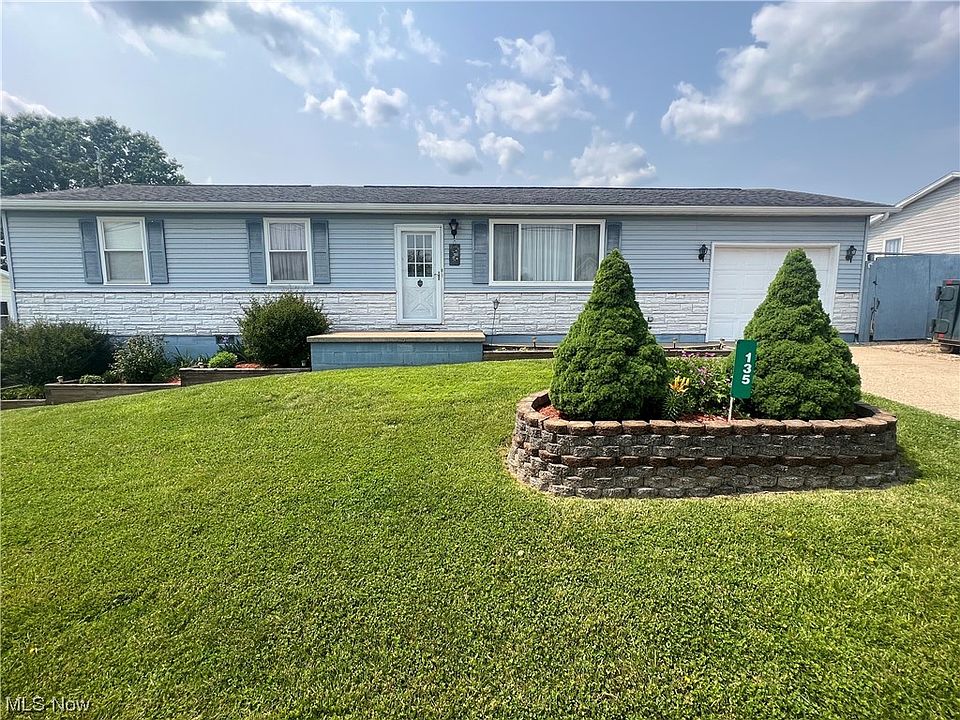 1st image of 135 Cedar Dr