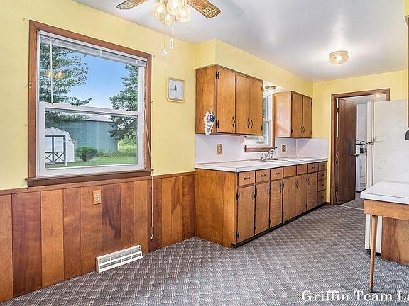 4th image of 5183 Logan Ct