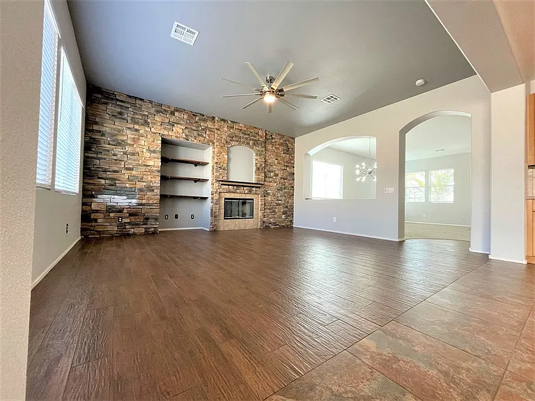 9222 Avon Park Ave — Photo 8