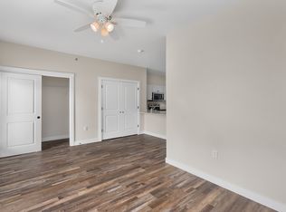 1176 Devils Glen Rd #203, Bettendorf, IA 52722