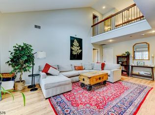 58 Pasture Ct, Roxbury Twp., NJ 07852