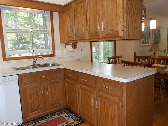 5th image of 26430 Chapel Hill Dr