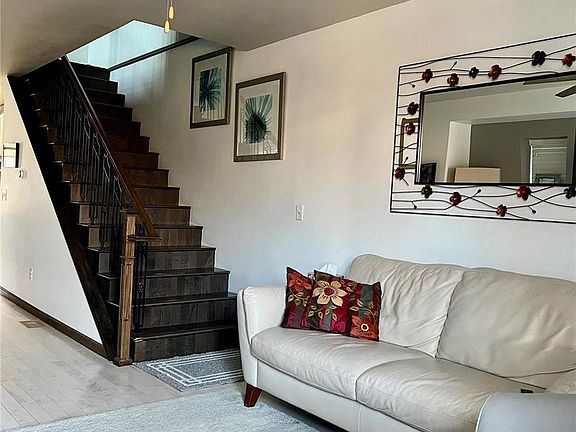 3rd image of 4145 Tyrolean Ave #A