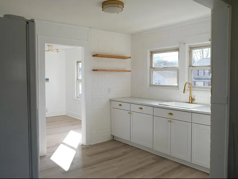3038 Melita Ave — Photo 7