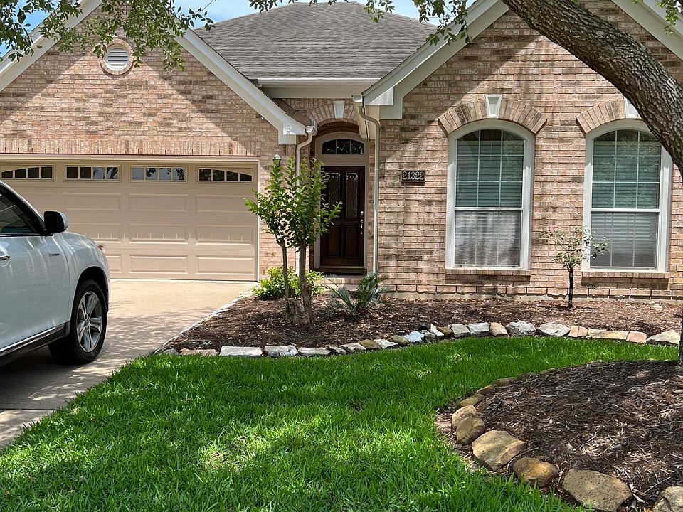 1st image of 21322 Twisted Willow Ln