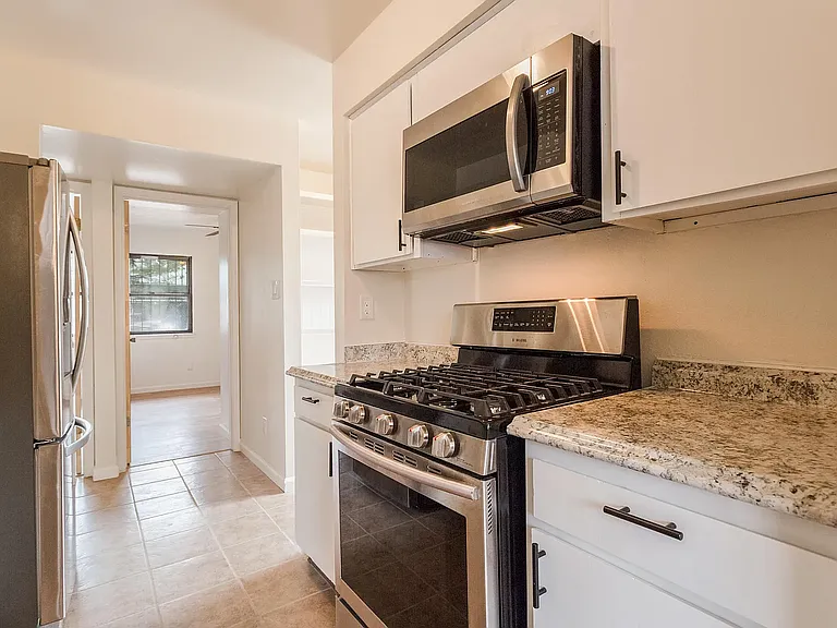 157 Sunset Pl SW — Photo 10