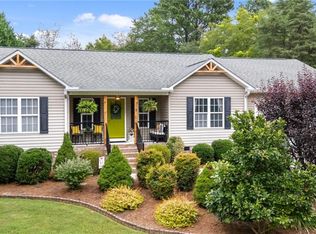 112 Baxter Rd, Winston Salem, NC 27107