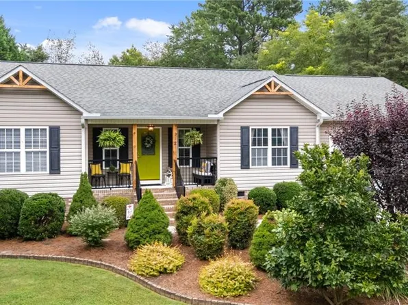 112 Baxter Rd, Winston Salem, NC 27107
