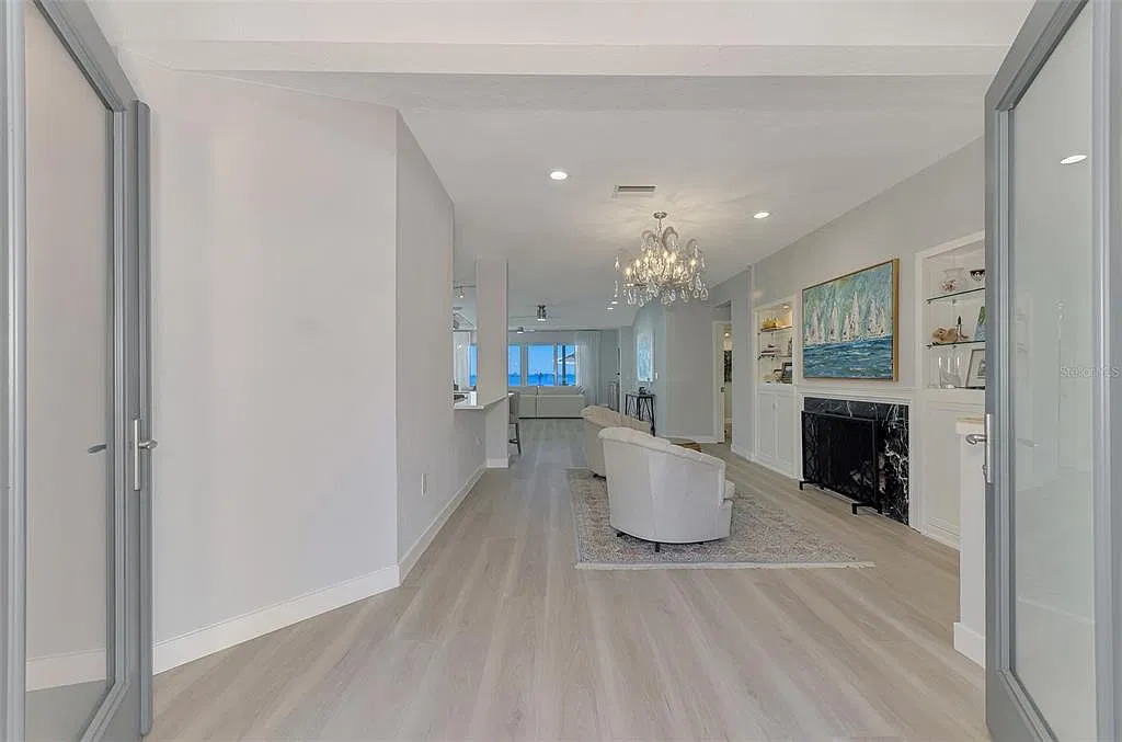4 bed, 3.0 bath, 3012 sqft, $6,000 — Photo 3