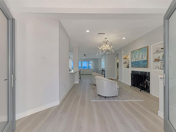 3rd image of 3931 Bay Shore Rd