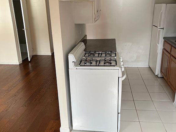 4th image of 14355 41st Ave APT 5L