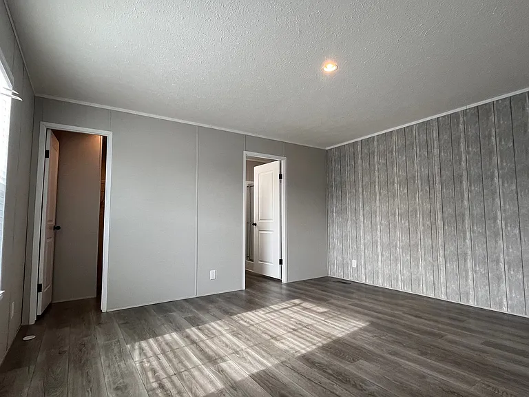 Cedar Terrace — Photo 58