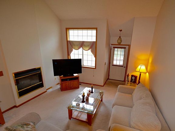 3rd image of 1825 Donegal Dr APT 6