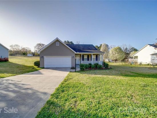 312 Briarcreek Ct Wadesboro Nc 28170 Mls 3721050 Zillow