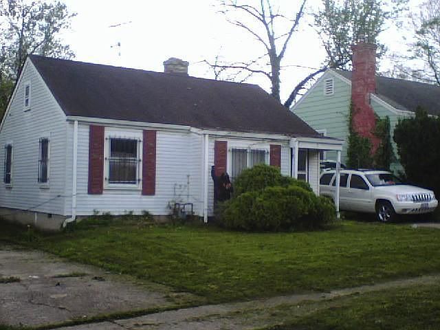 1st image of 3020 Edison St