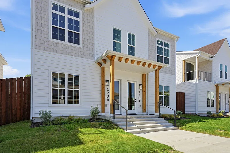 5 bed, 5.0 bath, 2500 sqft, $6,750 — Photo 3