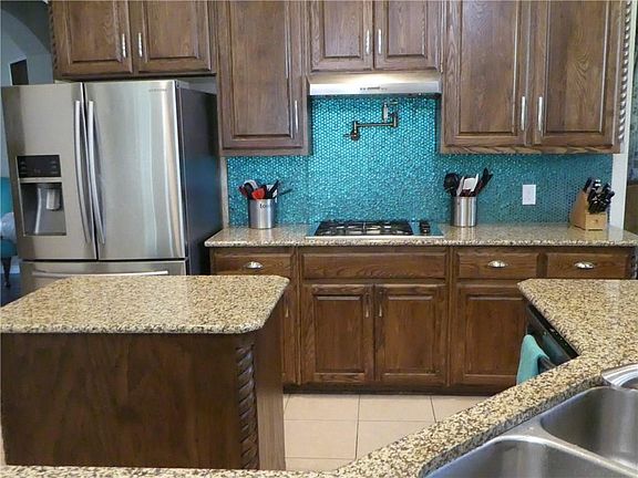4th image of 507 Magnolia Ln