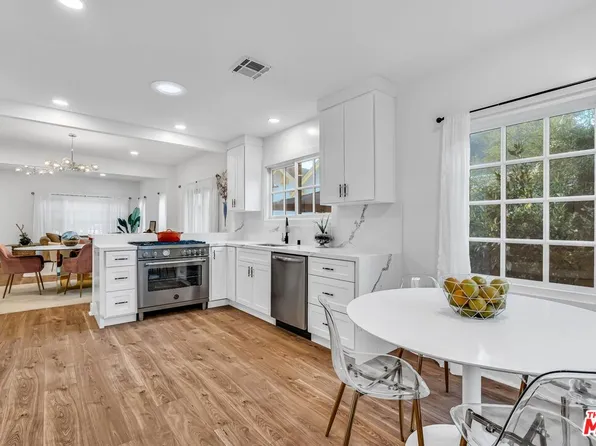 653 W Knoll Dr, West Hollywood, CA 90069