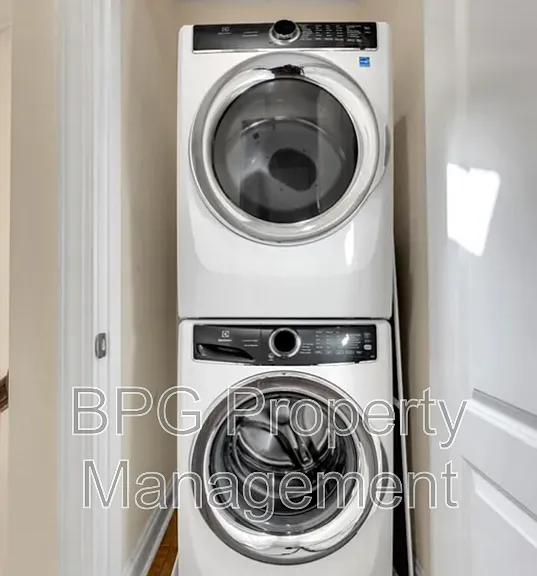 901 N Carolina Ave SE #2 — Photo 37