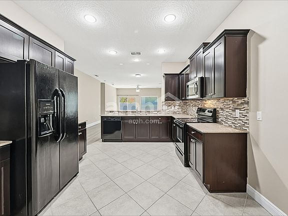 4th image of 30113 Saddlebred Ln