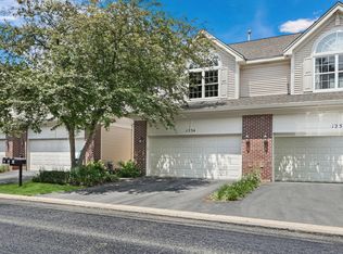 1234 Townes Cir, Aurora, IL 60502