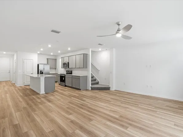 27903 Radiant Ct, Bonita Springs, FL 34135