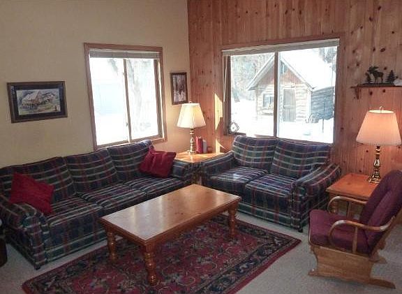 4th image of 1699 Oakwood Dr