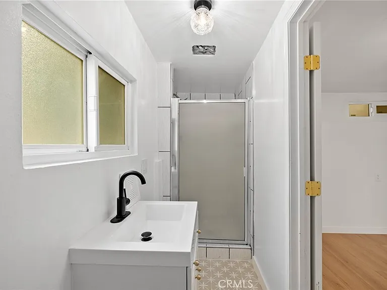 4173 York Blvd — Photo 17