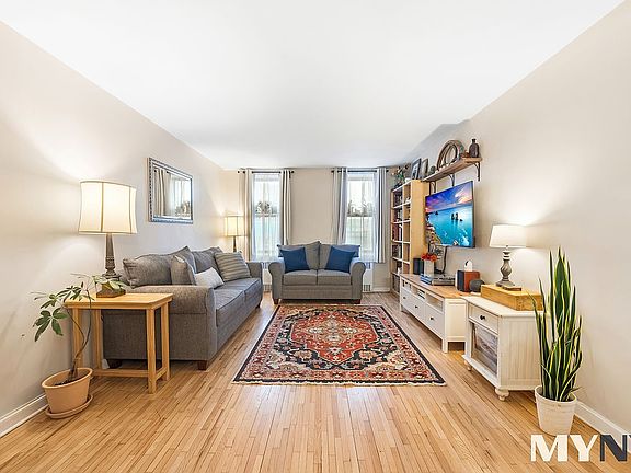 2nd image of 2140 Knapp St #1G