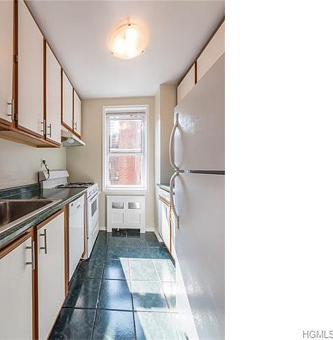 1st image of 1133 Midland Ave APT 5B