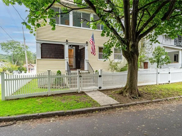 17 Nepperhan Avenue, Hastings-on-Hudson, NY 10706