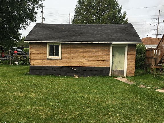 5th image of 908 E Portage Ave