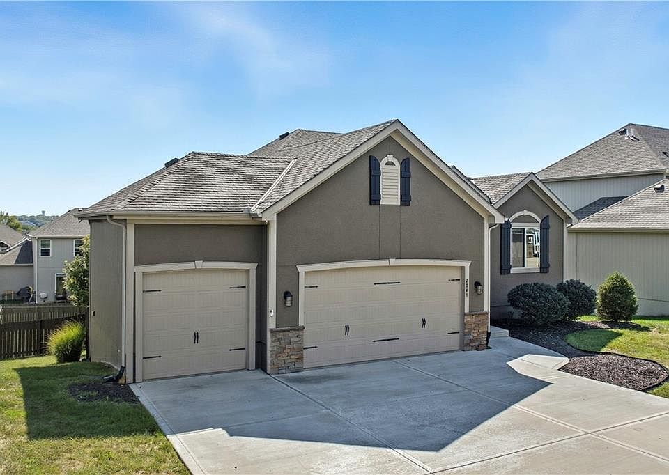 2341 SW River Trail Rd, Lees Summit, MO 64082 | Zillow