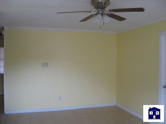 3rd image of 817 Kielman Dr