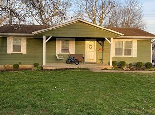 2309 Redbud Ln, Paris, KY 40361