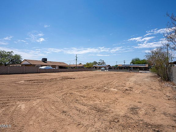 2nd image of 607 S 1ST Street #33