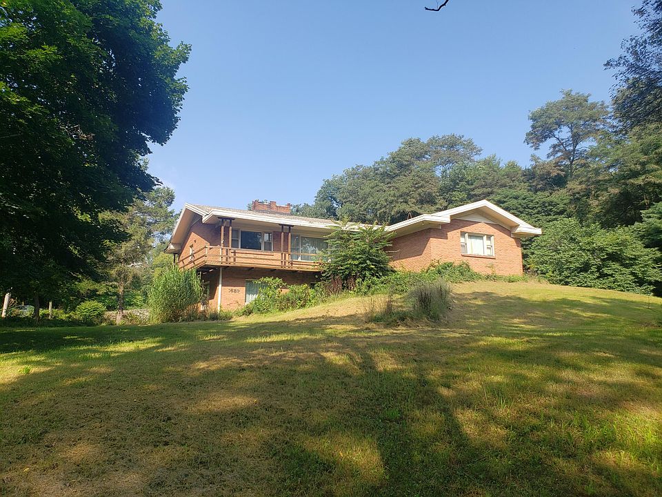 1st image of 1689 N 37th St