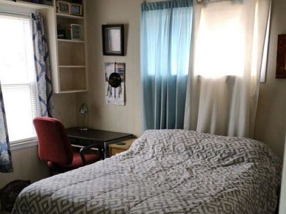 5th image of 542 N Oliver Ave