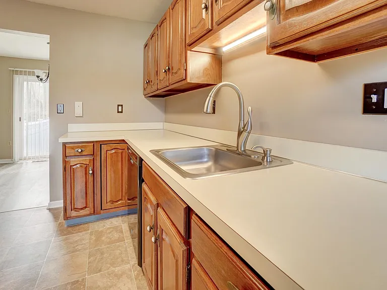 165 Pheasant Ln — Photo 13