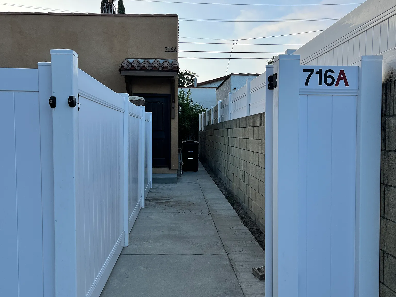 716 Portola Ave — Photo 2