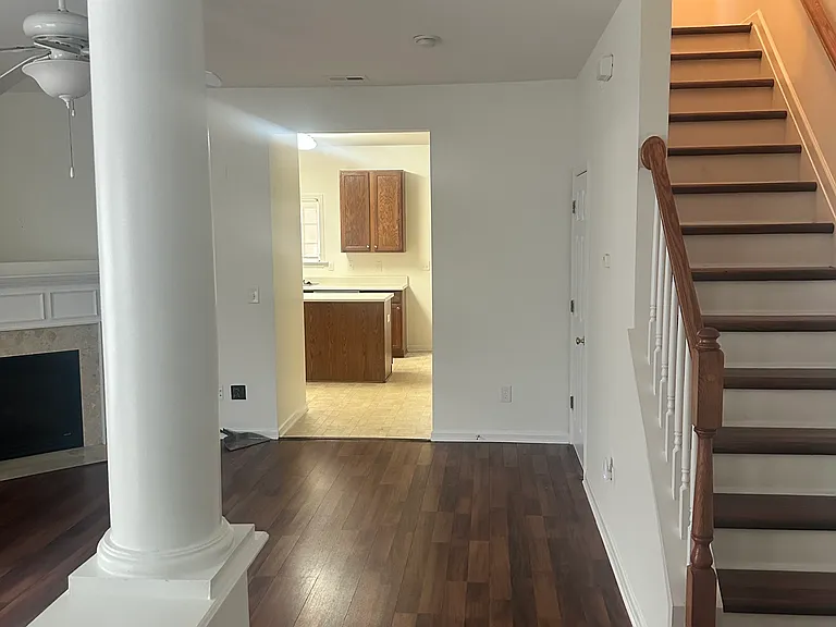 510 Huron Rd — Photo 2