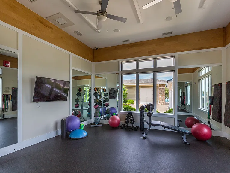 22527 Foundation Dr — Photo 49
