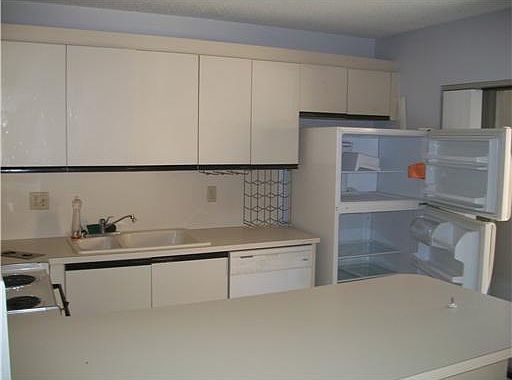 3rd image of 2855 N Waterford Drive