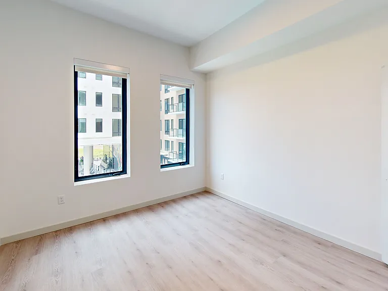 101 N Meridian — Photo 144