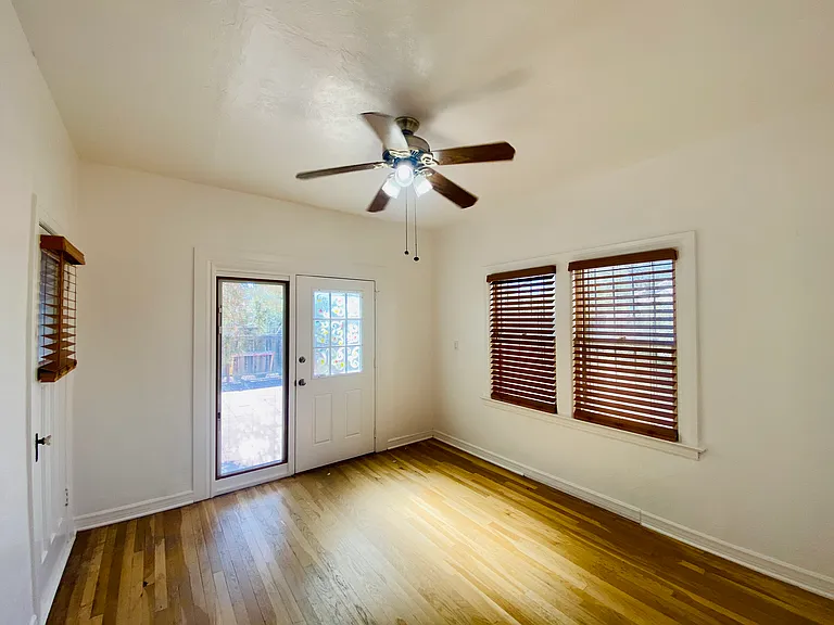 3249 E Presidio Rd — Photo 2