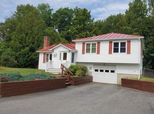 16 Huntress Ave, Belfast, ME 04915